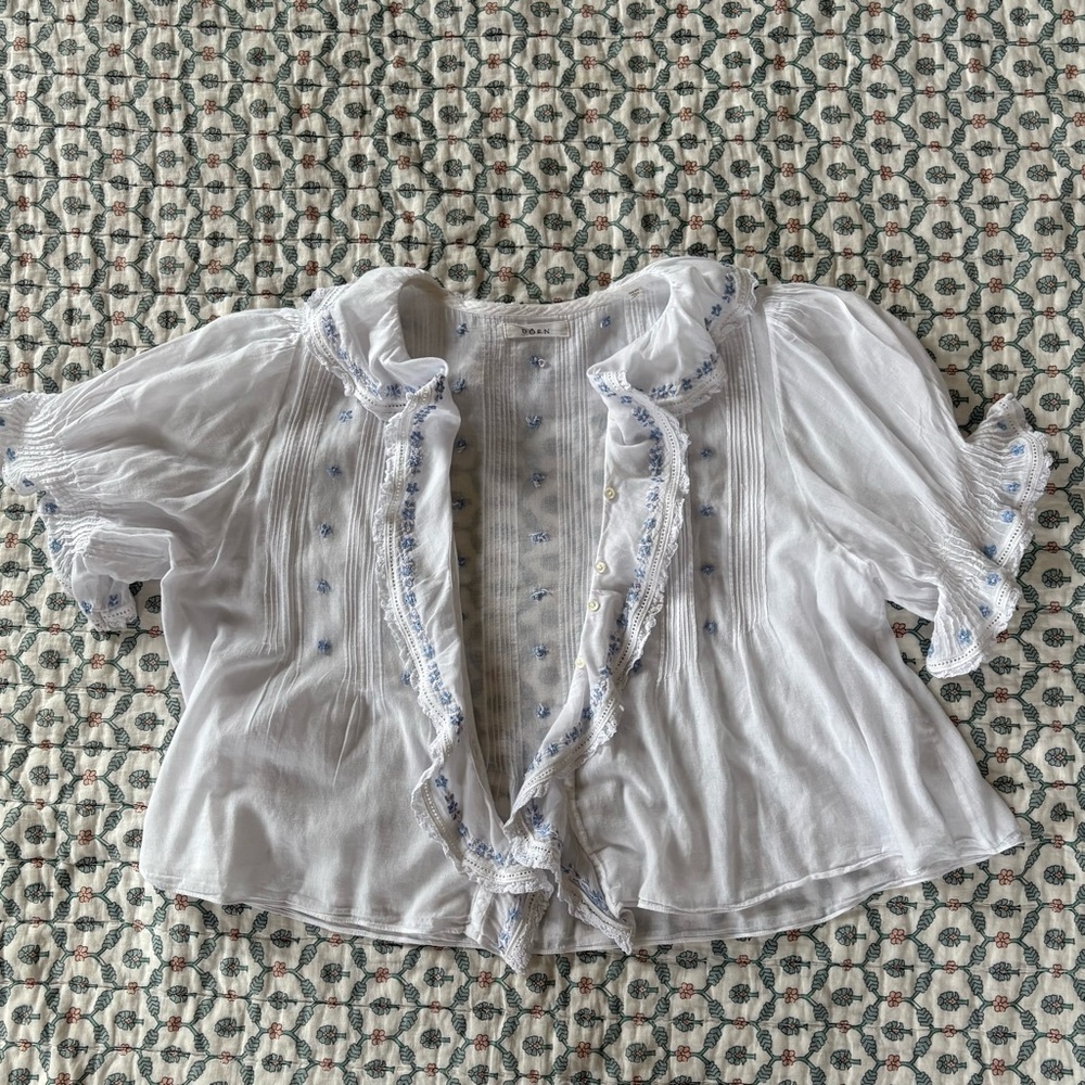Doen White Blouse with Blue Embroidery